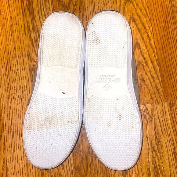 Sperry shoes - Picture 2 of 4